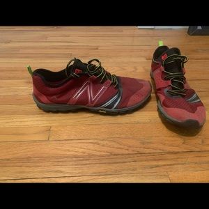 New balance minimus red trail shoes